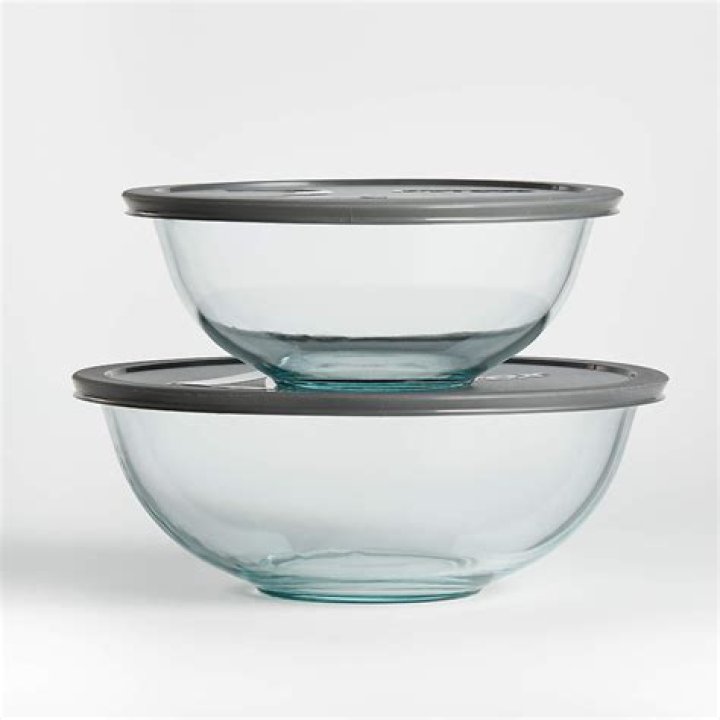 pyrex glass bowls